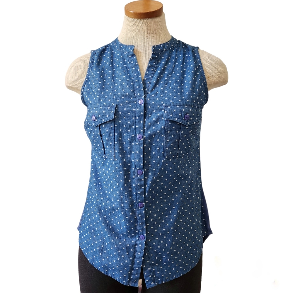 G Collection Polka dot print Sleeveless Button-Down Shirt Size M